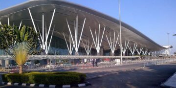 ಏಷ್ಯಾ ವಿಮಾನ ನಿಲ್ದಾಣಗಳಲ್ಲೇ  ಬೆಂಗಳೂರು ವಿಮಾನ ನಿಲ್ದಾಣ ಸಿಬ್ಬಂದಿ ಸೇವೆ ಪ್ರಶಂಸೆ ಗರಿ