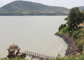 ನೀರು ಹರಿಸಿದ ಗ್ರಾಮಸ್ಥರು: ದೇವರಹಳ್ಳಿಯಲ್ಲಿ ಜಲಲಧಾರೆ