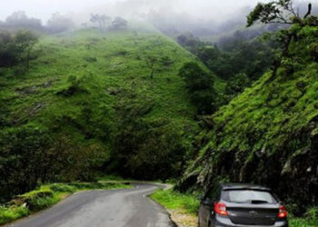 ಚಾರ್ಮುಡಿ ಘಾಟ್: ಲಘು ವಾಹನ ಓಡಾಟಕ್ಕೆ ಅವಕಾಶ