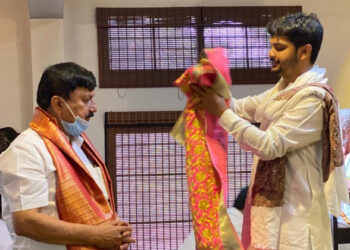 ಜಿಲ್ಲೆಯ ಧಾರ್ಮಿಕ ಸ್ಥಳಗಳ ಪ್ರವಾಸ ಕೈಗೊಂಡ ಅರಗ ಜ್ಞಾನೇಂದ್ರ