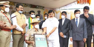 ರಾಜಪ್ಪ ಕುಮಾರ್ ಗೆ ಸ್ವಾತಂತ್ರ್ಯ ದಿನಾಚರಣೆಯಲ್ಲಿ ಅಭಿನಂದನಾ ಪತ್ರ