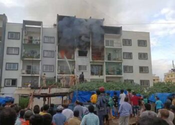 ಬೆಂಗಳೂರಿನ ಐಐಎಂ ಬಳಿ ಬೆಂಕಿ ಅನಾಹುತ: ತಾಯಿ-ಮಗಳು ಬಲಿ