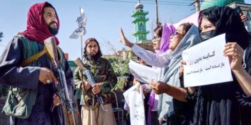 ಮಹಿಳಾ ಉದ್ಯೋಗಿಗಳಿಗೆ ಅಫ್ಘಾನಿಸ್ತಾನ ದೇಶದ ಸಚಿವಾಲಯದೊಳಗೆ ನಿಷೇಧ