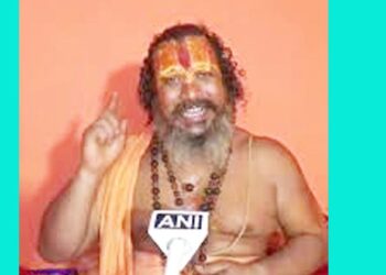 ದೇಶವನ್ನು ಹಿಂದೂ ರಾಷ್ಟ್ರ ಎಂದು ಘೋಷಿಸದಿದ್ದರೆ ಜಲಸಮಾಧಿಯ ಬೆದರಿಕೆ ಒಡ್ಡಿದ ಪರಮಹಂಸ ಆಚಾರ್ಯ