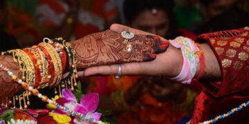 ವಿವಾಹಿತ ವಿ.ಎ ಜೊತೆ ಎನ್.ಆರ್. ಪುರ ತಹಶೀಲ್ದಾರ್ ಮದುವೆ