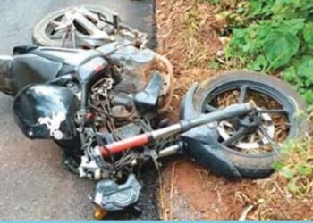 ಬೈಕ್ ಹಾಗೂ ಕಾರಿನ ನಡುವೆ ಭೀಕರ ಅಪಘಾತ