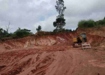 ಸರ್ಕಾರ-ಅಧಿಕಾರಿಗಳ ದಿವ್ಯ ನಿರ್ಲಕ್ಷ್ಯ: ಬಸ್ಕಲ್ ನಲ್ಲಿ ಹೊಂಡವೇ ರಸ್ತೆ