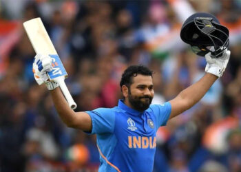 ಭರ್ಜರಿ ಒಂಬತ್ತನೇ ಶತಕ: ಹಿಟ್ ಮ್ಯಾನ್ ರೋಹಿತ್ ದಾಖಲೆ ಶತಕ