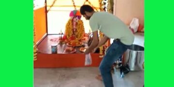 ಗಣೇಶನಿಗೆ ಜೀವಂತ ಇಲಿ ಸಮರ್ಪಣೆ