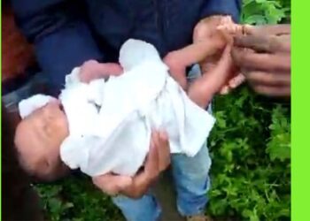 ಸಾಯಲಿ ಎಂದು ಬಿಸುಟಿದ್ದ ನವಜಾತ ಶಿಶು ರಕ್ಷಣೆ