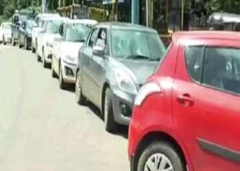 ಕಾಫಿನಾಡಿಗೆ ಪ್ರವಾಸಿಗರ ಆಗಮನ