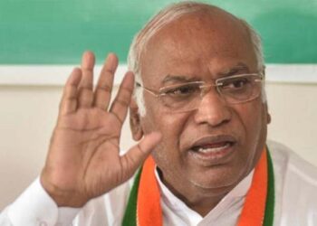 ಬಿಜೆಪಿಗೆ ಬ್ರೇಕ್ ಪ್ರಸ್ತಾಪ: ಜಾತ್ಯಾತೀತ ಪಕ್ಷಗಳಿಗೆ ಕರೆ