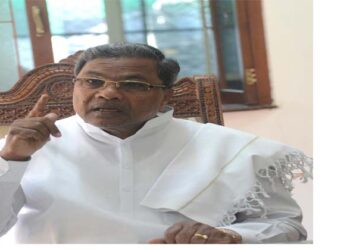 ಸದನದಲ್ಲಿ ಸಿದ್ದರಾಮಯ್ಯ:  ಕುಮಾರವ್ಯಾಸನ ಪದ್ಯ ಓದಿ, ಭಾಮಿನಿ ಷಟ್ಪದಿ ಪಾಠ