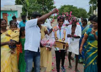 Kabaddi: ಅಂತರರಾಷ್ಟ್ರೀಯ ಕಬಡ್ಡಿ ಪಂದ್ಯಾವಳಿಯಲ್ಲಿ ಚಿನ್ನದ ಸಾಧನೆ ಮಾಡಿದ ಬಾಲಕಿಗೆ ಗ್ರಾಮಸ್ಥರ ಅದ್ಧೂರಿ ಸ್ವಾಗತ