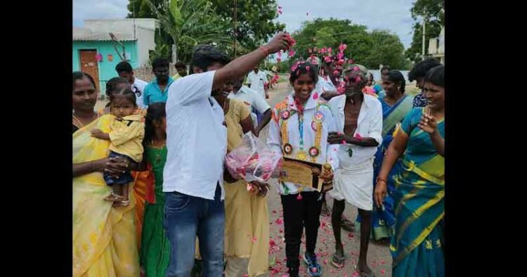 ಕಬಡ್ಡಿ ಪಂದ್ಯಾವಳಿಯಲ್ಲಿ ಚಿನ್ನ ಗೆದ್ದ ಭಾರತ ಮಹಿಳಾ ತಂಡದ ಸದಸ್ಯ ಆನಂದಿ