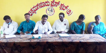 Atrocities: ದಲಿತ ಕುಟುಂಬದ ಮೇಲೆ ಹಲ್ಲೆ ಸಂತ್ರಸ್ತರ ನ್ಯಾಯಕ್ಕೆ ಒತ್ತಾಯ