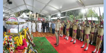 Funeral: ಮಣ್ಣಲ್ಲಿ ಮಣ್ಣಾದ ಕಾಫಿನಾಡಿನ ಅಳಿಯ ಪುನೀತ್ ರಾಜಕುಮಾರ್