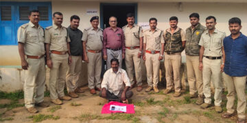 Tiger nail: ಹುಲಿ ಉಗುರು ಮಾರಾಟ ಮಾಡುತ್ತಿದ್ದ ಓರ್ವ ವ್ಯಕ್ತಿಯ ಬಂಧನ ಇನ್ನೊಬ್ಬ ಪರಾರಿ !