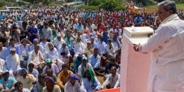 Former chief minister Siddaramaiah at election campaign rally