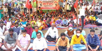 Plantation workers protest demanding various demands