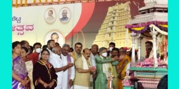 ವಿಶ್ವವಿಖ್ಯಾತ ಮೈಸೂರು ದಸರಾಗೆ ಮಾಜಿ ಸಿಎಂ ಎಸ್.ಎಂ. ಕೃಷ್ಣ ಚಾಲನೆ