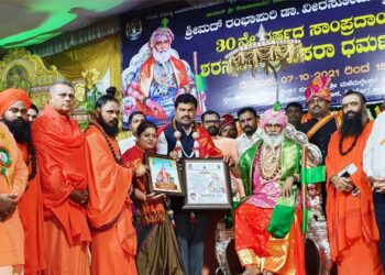 ಶಾಂತಿ ನೆಮ್ಮದಿಯ ಬದುಕಿಗೆ ಆಧ್ಯಾತ್ಮದ ಅರಿವು ಮುಖ್ಯ