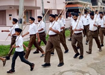 RSS: ಆರ್.ಎಸ್.ಎಸ್.ನಿಂದ ಆಕರ್ಷಕ ಪಥ ಸಂಚಲನ