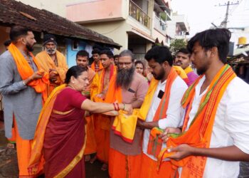 Datamala campaign: ದತ್ತಮಾಲಾ ಅಭಿಯಾನ: ಮಾಲಾಧಾರಿಗಳಿಂದ ಪಡಿ ಸಂಗ್ರಹ