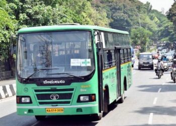 Bangalore Metropolitan Transport Corporation (TMC) Bus: ಬಸ್ಸಿನಲ್ಲಿ ಪ್ರಯಾಣಿಸುವಾಗ ಮೊಬೈಲ್‌ನಲ್ಲಿ ಜೋರಾಗಿ ಹಾಡು ಕೆಳುವಂತಿಲ್ಲ