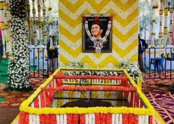 Anna Santharpana: ರಾಜ್ ಕುಟುಂಬದಿಂದ ಅಭಿಮಾನಿಗಳಿಗೆ ಅನ್ನ ಸಂತರ್ಪಣೆ