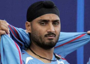Harbhajan Singh Names Two Promising Cricketers