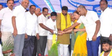 Kanakadasa jayanthi :   ಸಮಾಜದ ಅಂಕುಡೊಂಕು ತಿದ್ದಿದ ಮಹಾಸಂತ ಕನಕದಾಸರು