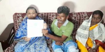 Orissa Woman Donates Property to a Rickshaw Puller