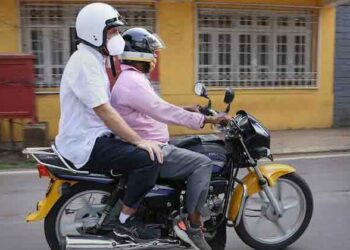 Rahul-Gandhi-Bike-Taxi