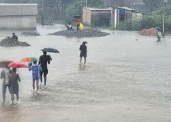 ಭಾರಿ ಮಳೆ ಸುರಿಯುತ್ತಿರುವ ತಮಿಳುನಾಡಿನಲ್ಲಿ ರೆಡ್‌ ಅಲರ್ಟ್‌