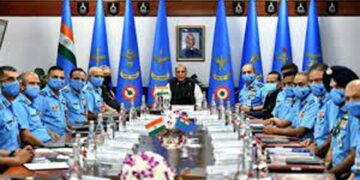 ಗಡಿಯಲ್ಲಿ ಕಟ್ಟೆಚ್ಚರ ವಹಿಸಲು ಭದ್ರತಾಪಡೆಗಳಿಗೆ ಸೂಚಿಸಿದ ರಕ್ಷಣಾ ಮಂತ್ರಿ ರಾಜನಾಥ ಸಿಂಗ್‌