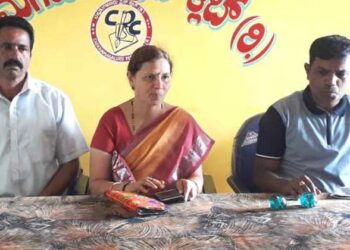 ಬಹಿರಂಗ ಕ್ಷಮೆ ಯಾಚಿಸುವಂತೆ ಒತ್ತಾಯಿಸಿ ಸಿ.ಟಿ. ರವಿ ವಿರುದ್ದ ಕುರುಬ ಸಮಾಜ ಪ್ರತಿಭಟನೆ