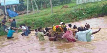 ಆಂಧ್ರಪ್ರದೇಶದಲ್ಲಿ ಮಳೆಗೆ 17 ಮಂದಿ ಸಾವು, 100 ಮಂದಿ ಕಣ್ಮರೆ