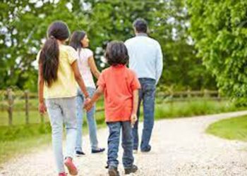 ಊಟವಾದ ನಂತರ ನಡೆದಾಡುವುದರಿಂದ ಪಚನ ಶಕ್ತಿ ವೃದ್ಧಿ