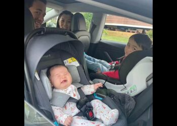 ಅಮೆರಿಕದ ಫಿಲಡೆಲ್ಫಿಯಾದಲ್ಲಿ ಚಲಿಸುತ್ತಿದ್ದ ಎಲೆಕ್ಟ್ರಿಕ್​ ಕಾರಿನಲ್ಲೇ ಶಿಶು ಜನನ!