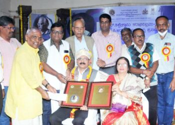 ಪಿ.ಆರ್.ತಿಪ್ಪೇಸ್ವಾಮಿ ಕಲಾ ಸಂಭ್ರಮದ ಪಿ.ತುಕಾರಾಮ್ ಪೂಜಾರಿ ಹಾಗೂ ಗಾಯತ್ರಿ ದೇಸಾಯಿಗೆ ಪಿಟಿಆರ್ ಕಲಾ ಪ್ರಶಸ್ತಿ ಪ್ರಧಾನ