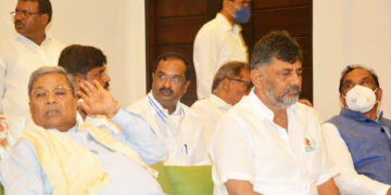 ಕಮಿಷನ್ ದಂದೆ: ಸ್ವತಂತ್ರ ಆಯೋಗ ರಚಿಸಿ ತನಿಖೆ ನಡೆಸಲು ಸಿದ್ದರಾಮಯ್ಯ ಆಗ್ರಹ