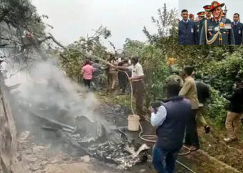 Helicopter falls: ಭಾರತ ರಕ್ಷಣಾ ಪಡೆಗಳ ಮುಖ್ಯಸ್ಥ ಜನರಲ್ ಬಿಪಿನ್ ರಾವತ್ ಇದ್ದ ಹೆಲಿಕಾಪ್ಟರ್ ಊಟಿ ಬಳಿ ಪತನ