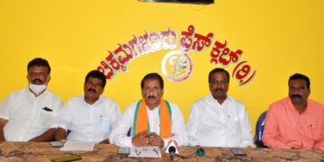 ಜಿಲ್ಲಾ ವಕ್ತಾರ ವರಸಿದ್ಧಿ ವೇಣುಗೋಪಾಲ್ ಪತ್ರಿಕಾಗೋಷ್ಟಿ