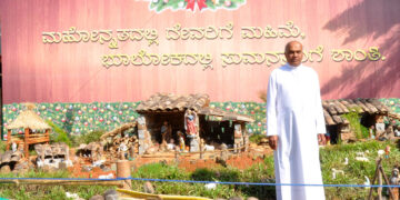 Christmas: ಕ್ರಿಸ್‌ಮಸ್ ಆಚರಣೆ, ವಿದ್ಯುತ್ ಅಲಂಕಾರದಿಂದ ಸಿಂಗಾರಗೊಂಡ ಸಂತ ಜೋಸೆಫರ ಪ್ರಧಾನ ಚರ್ಚ್