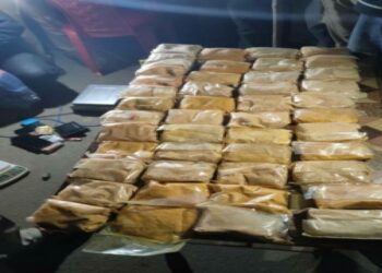 ಪಾಕ್​ನಿಂದ ಹೆರಾಯಿನ್​ ತರುತ್ತಿದ್ದ ದೋಣಿ ವಶ: ಆರು ಮಂದಿ ಬಂಧನ