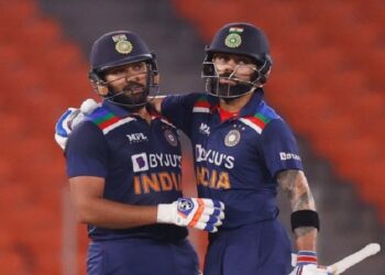 kohli-sharma-reuters-1-1060984-1639568562