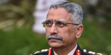 ಸಿಡಿಎಸ್ ರಾವತ್ ನಿಧನದ ನಂತರ ಸಿಬ್ಬಂದಿ ಸಮಿತಿಯ ಮುಖ್ಯಸ್ಥರಾಗಿ ಅಧಿಕಾರ ವಹಿಸಿಕೊಂಡ ಸೇನಾ ಮುಖ್ಯಸ್ಥ ಜನರಲ್ ಎಂ.ಎಂ. ನರವಾಣೆ