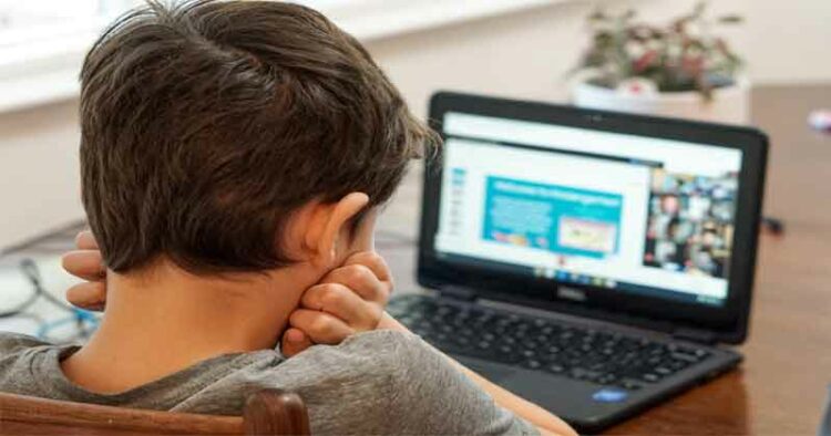 Centre Cautions Parents and Students on Online Courses