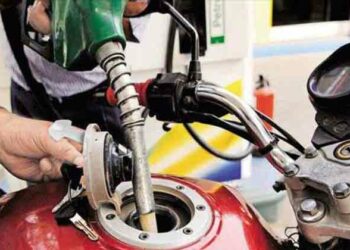 ದೆಹಲಿಯಲ್ಲಿ ಪೆಟ್ರೋಲ್ ದರ 8 ರೂಪಾಯಿ ಇಳಿಕೆ